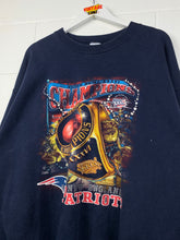Load image into Gallery viewer, NFL - NEW ENGLAND PATRIOTS RING CREWNECK - XL / XL OVERSIZED