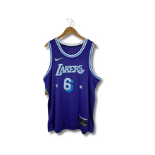 Load image into Gallery viewer, NBA - * NEW WITH TAGS *  L.A LAKERS #LEBRON JAMES SINGLET / JERSEY PURPLE - MENS XL
