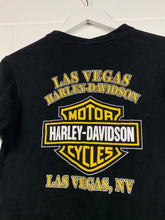 Load image into Gallery viewer, VTG HARLEY DAVIDSON EAGLE T-SHIRT W/ TRADEMARK ON BACK - MENS SMALL / YOTUH XL
