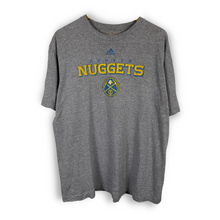Load image into Gallery viewer, NBA - DENVER NUGGETS GRAPHIC GREY T-SHIRT - MENS LARGE
