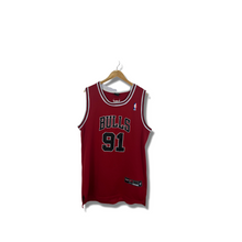 Load image into Gallery viewer, NBA - VINTAGE NIKE CHICAGO BULLS SINGLET &quot; DENNIS RODMAN &quot; - LARGE / XL ( TALL )
