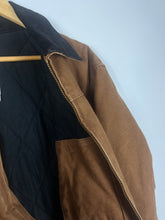 Load image into Gallery viewer, CARHARTT DETRIOT FIT CORDOURY COLLARJACKET - LARGE
