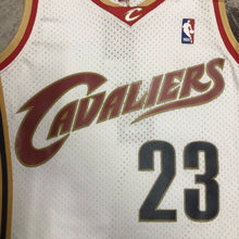 Load image into Gallery viewer, NBA - * NEW WITH TAGS * CLEVELAND CAVALIERS #23 LEBRON JAMES WHITE MITCHELL &amp; NESS HARDWOOD CLASSIC SINGLET JERSEY
