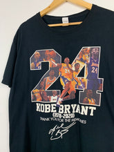 Load image into Gallery viewer, NBA - KOBE BRYANT 24 MEMORIAL T-SHIRT GRAPHIC PRINT - MENS LARGE
