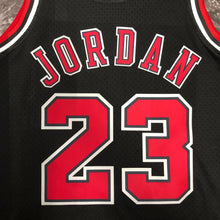 Load image into Gallery viewer, NBA - * NEW WITH TAGS * CHICAGO BULLS #23 MICHAEL JORDAN BLACK MITCHELL &amp; NESS HARDWOOD CLASSIC SINGLET JERSEY
