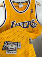 Load image into Gallery viewer, NBA - L.A LAKERS HARDWOOD CLASSIC &quot; MAGIC JOHNSON &quot; SINGLET - LARGE
