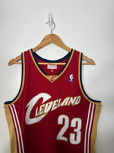 Load image into Gallery viewer, NBA - CLEVELAND CAVALIERS  &quot; LEBRON JAMES &quot; HARDWOOD CLASSIC SINGLET - LARGE
