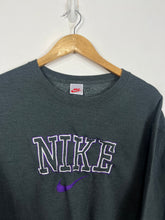 Load image into Gallery viewer, GREY NIKE EMBROIDERED CREWNECK W/ PURPLE SPELLOUT - MEDIUM

