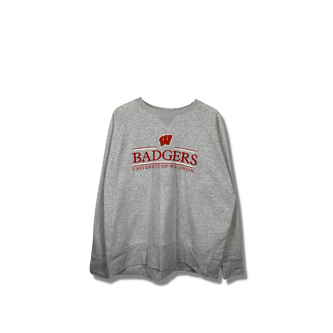 NCAA - WISCONSIN BADGERS EMBROIDERED CREWNECK - BOXY LARGE