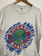 Load image into Gallery viewer, MLB - 90&#39;S CHICAGO CUBS STRIPED GRAPHIC T-SHIRT - LARGE
