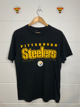Load image into Gallery viewer, NFL - PITTSBURGH STEELERS SPELLOUT T-SHIRT - SMALL
