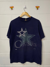 Load image into Gallery viewer, NFL - 90&#39;S VINTAGE DALLAS COWBOYS T-SHIRT - MEDIUM
